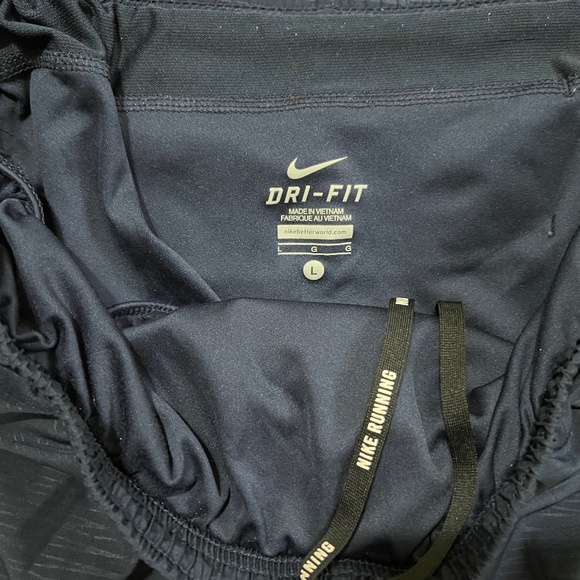 Womens Nike DriFit Running Shorts - Picture 3 of 4